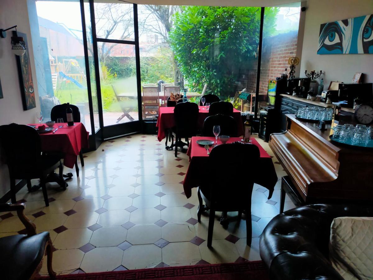 La Maison Bleue De Рубе Екстериор снимка