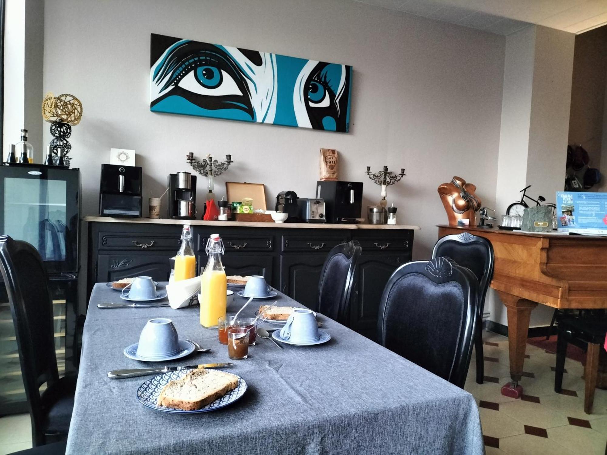La Maison Bleue De Рубе Екстериор снимка